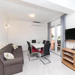 Appartement Two-bedroom In Sevid