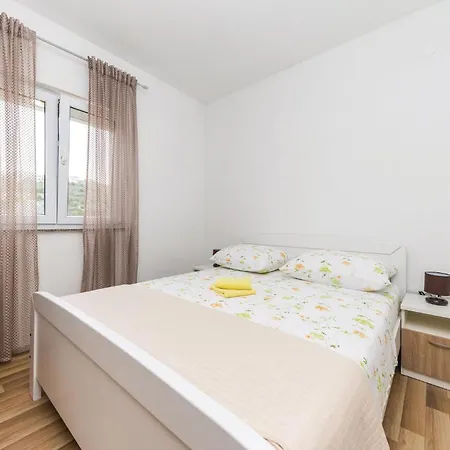 Апартаменты Two-bedroom In Севид